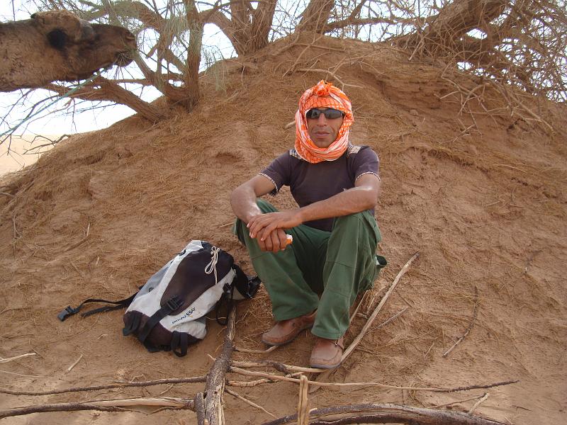 DSC05571.JPG - Khaled et son chéche venant d'Arabie Saoudite