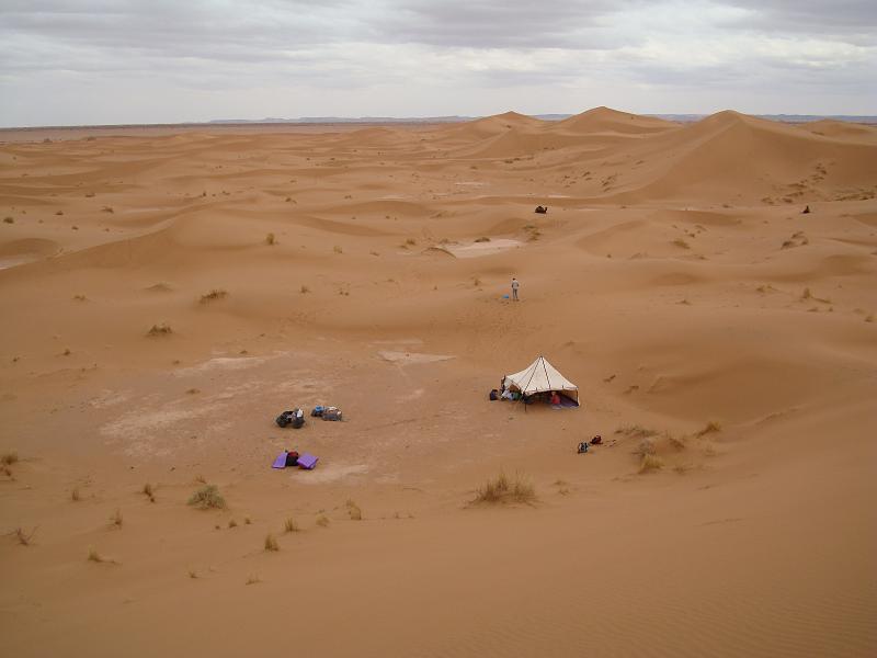 DSC05652.JPG - le bivouac du haut des dunes