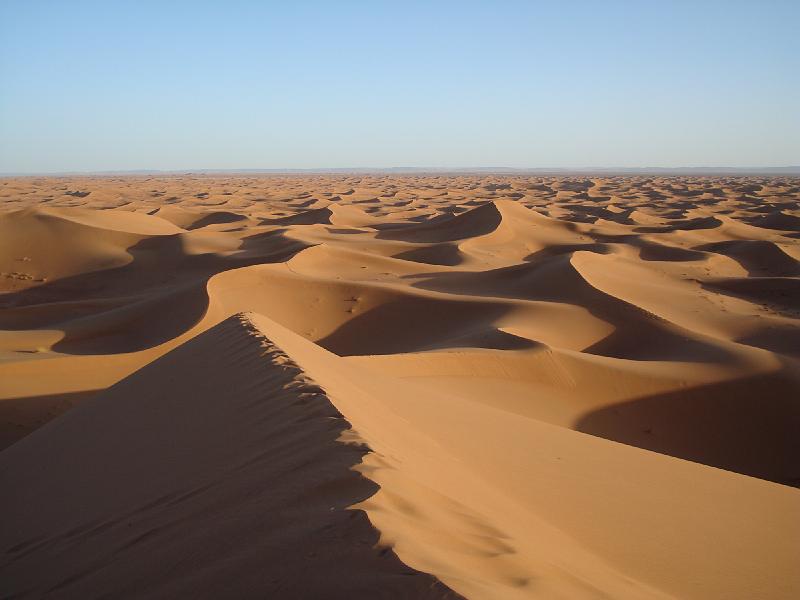 DSC05725.JPG - au delà de l'horizon, peut-être l'Algérie
